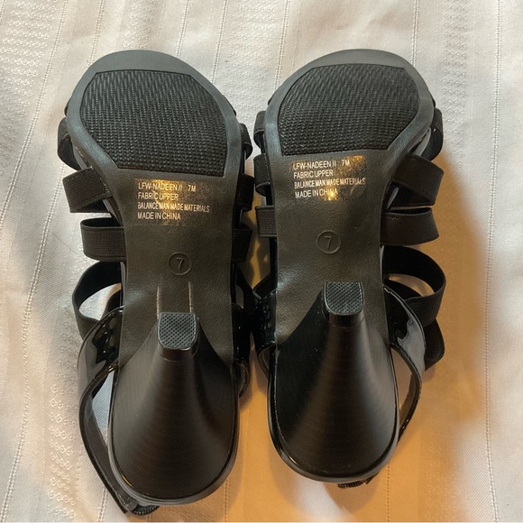 Women’s London Fog Dressy Heel Sandals. Size 7 - Picture 6 of 7